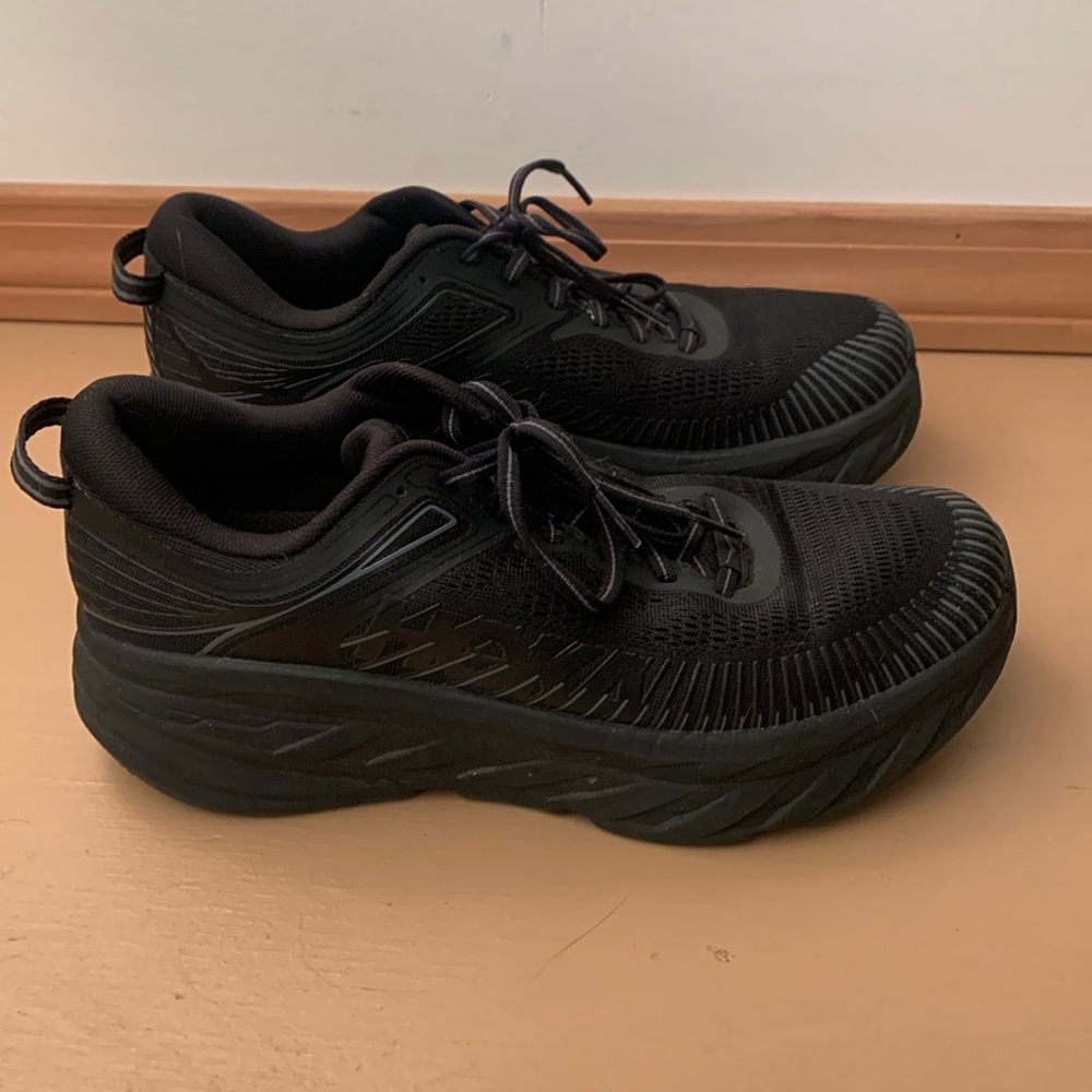 Hoka bondi 7 men’s size 9 all black EUC